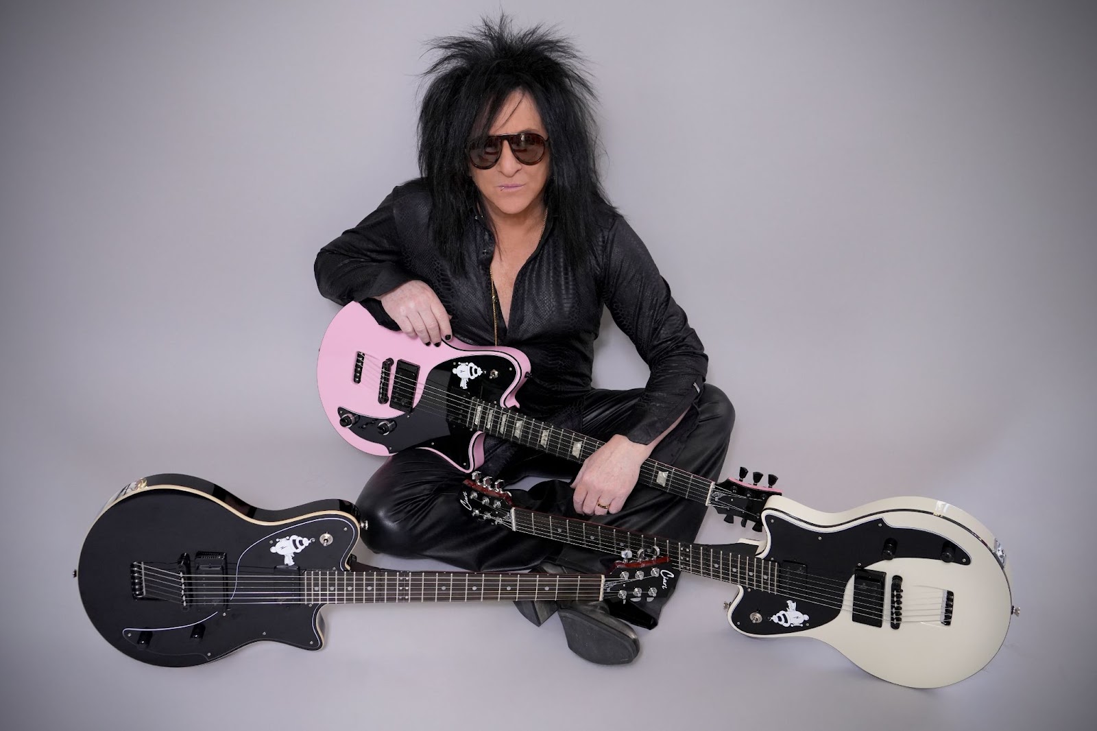 Steve Stevens estrena dos modelos signature, unas guitarras con